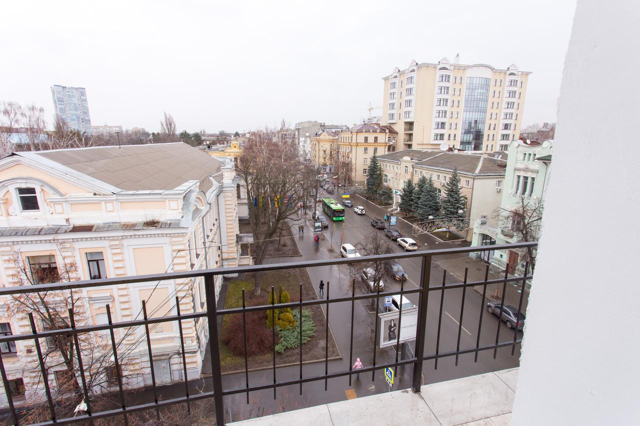 Sumskaya Aparthotel Kharkov Ngoại thất bức ảnh